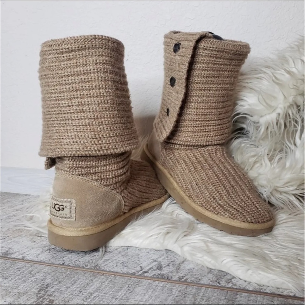 Ugg Authentic - image 1